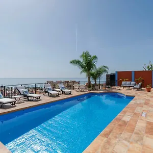 Apartment Mediterraneo Outdoor Pool, Malaga