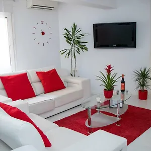 apartamento-er-malaga-centro.hotelsinnerja.org/